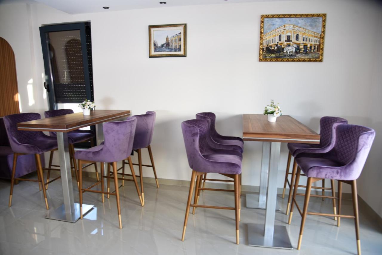 Merak Rooms & Caffe Bar Szabács Kültér fotó