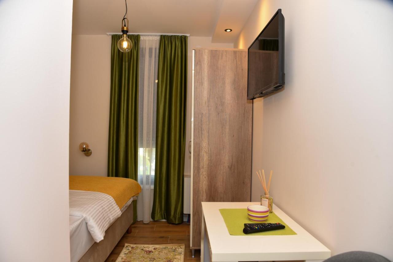 Merak Rooms & Caffe Bar Szabács Kültér fotó
