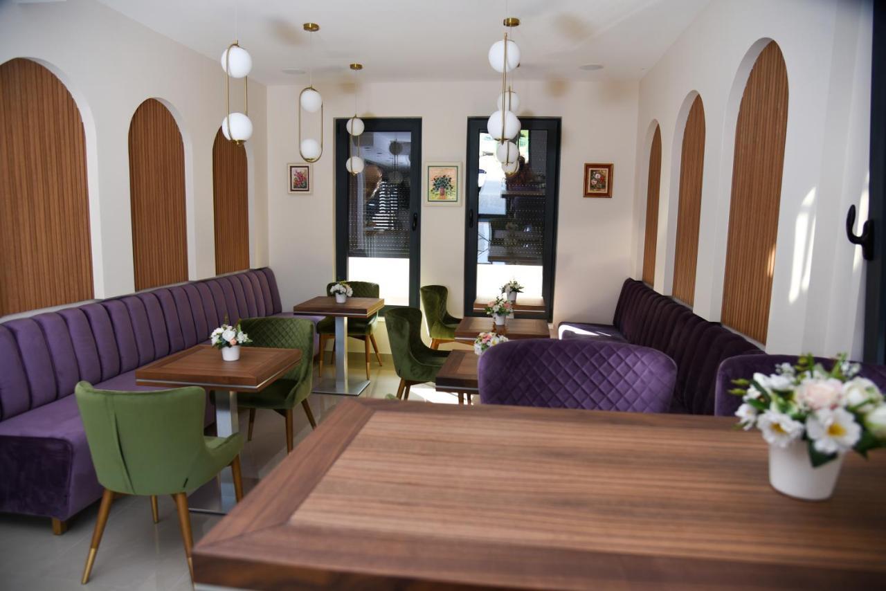 Merak Rooms & Caffe Bar Szabács Kültér fotó