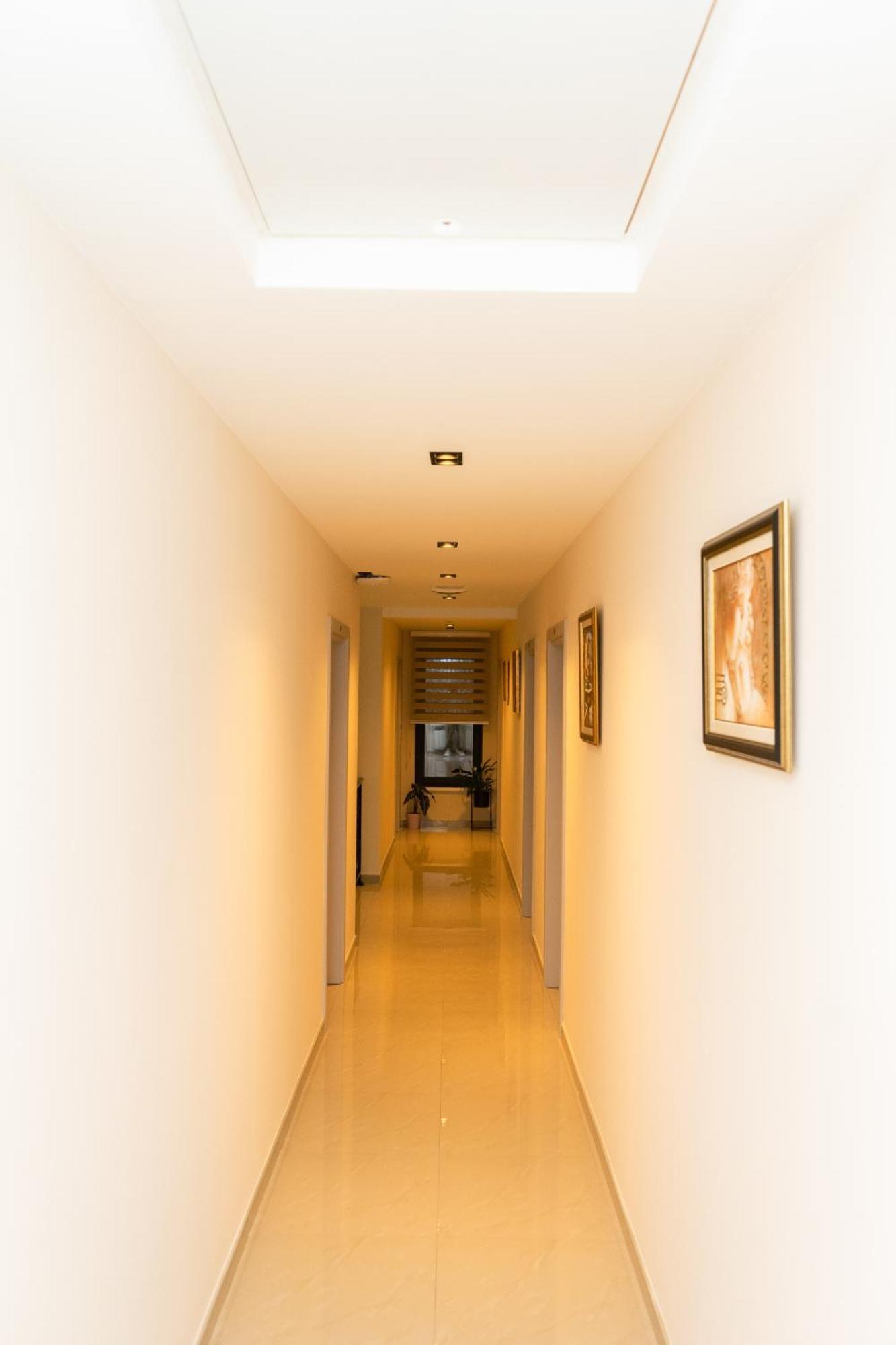 Merak Rooms & Caffe Bar Szabács Kültér fotó
